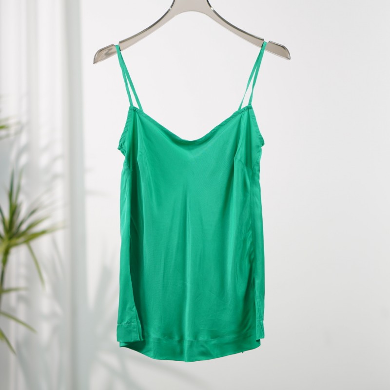 尚系列  Z1217   女装时尚简约夏季吊带上衣绿色SS02R68
