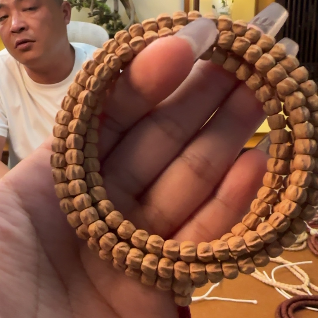 手串柏香籽/百香籽鲨鱼鳍5➕