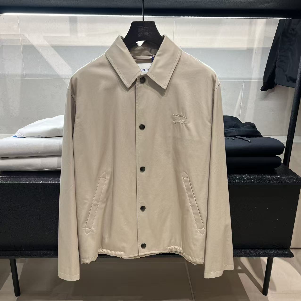 未使用 BURBERRY/博柏利 25 男士 VIP折扣 外套