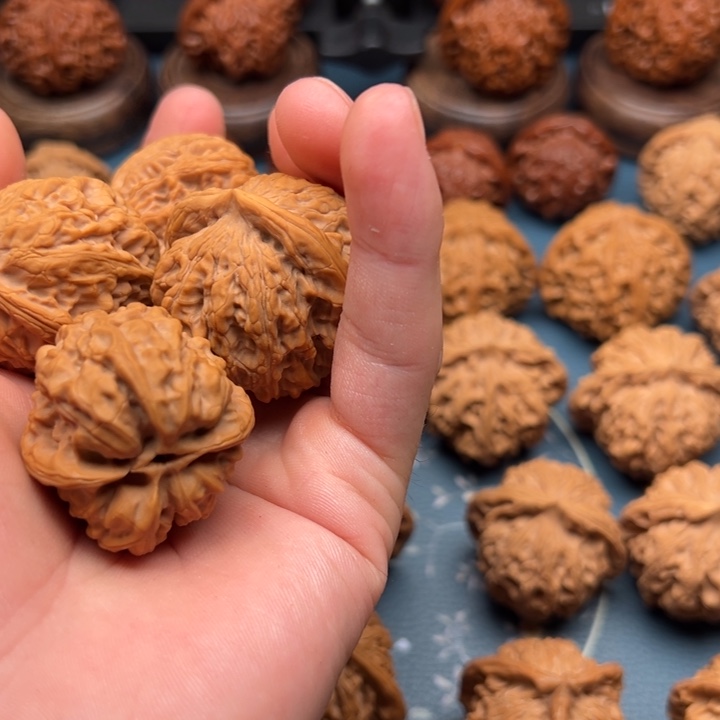 桃核吊坠老*发哥哥哥哥哥哥