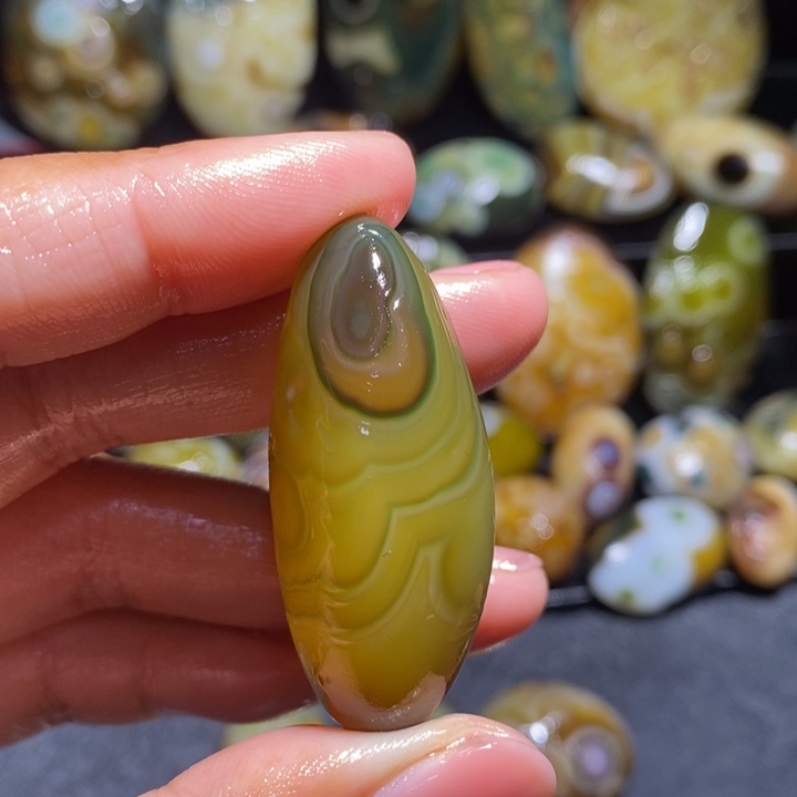 未镶嵌玛瑙/玉髓珠宝奇石