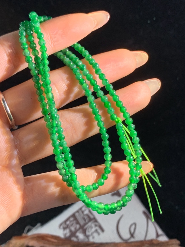 天然翡翠A货  小米珠卡3➕