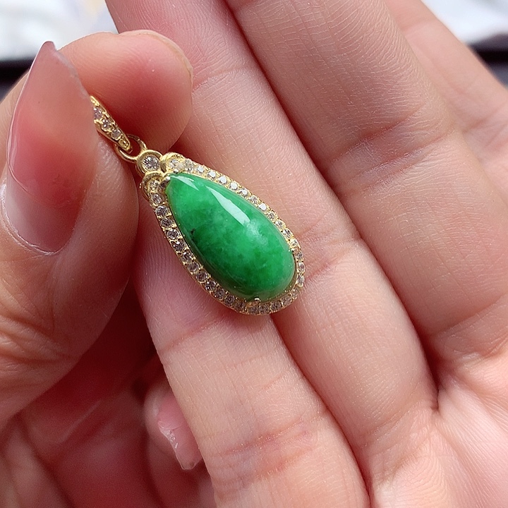 翡翠颈饰银S925镶嵌翡翠