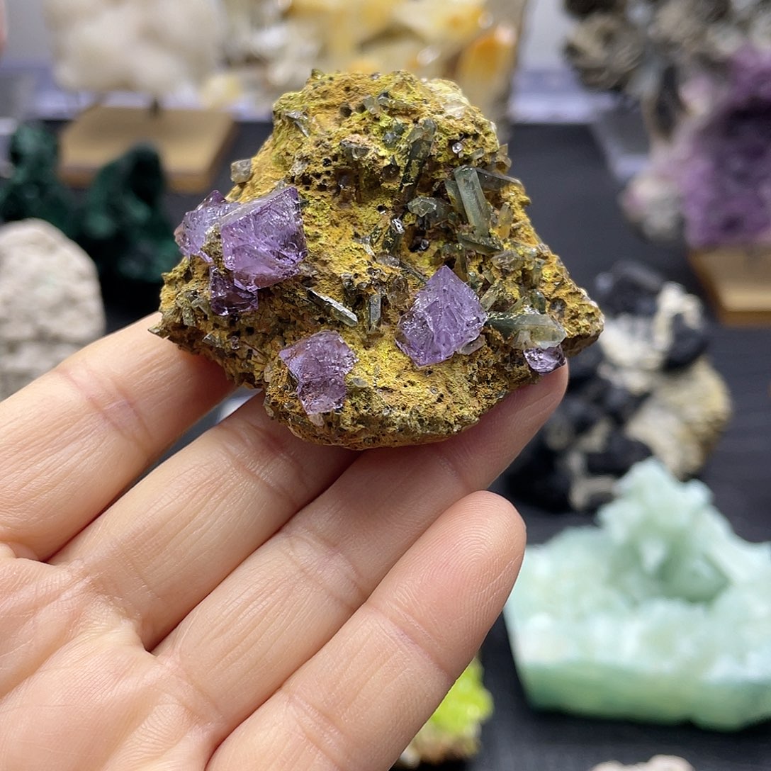 5坦桑石（处理）学**恩摆件