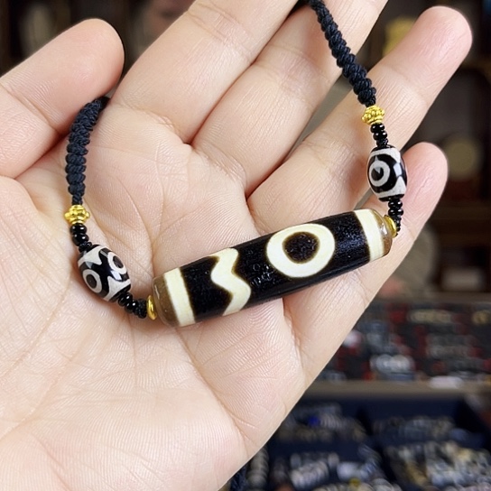 玛瑙/玉髓颈饰合金