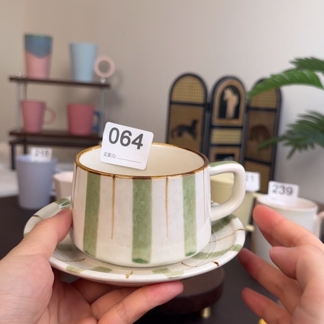 景德镇颜色釉茶杯