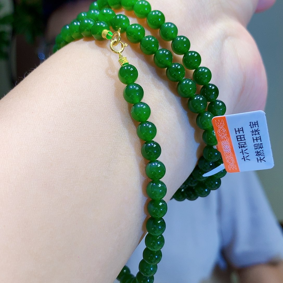 和田玉（碧玉）18K金镶嵌颈饰卡6菠菜色