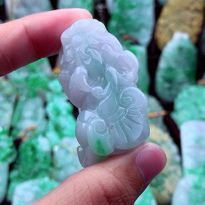 翡翠吊坠(不含链)未镶嵌