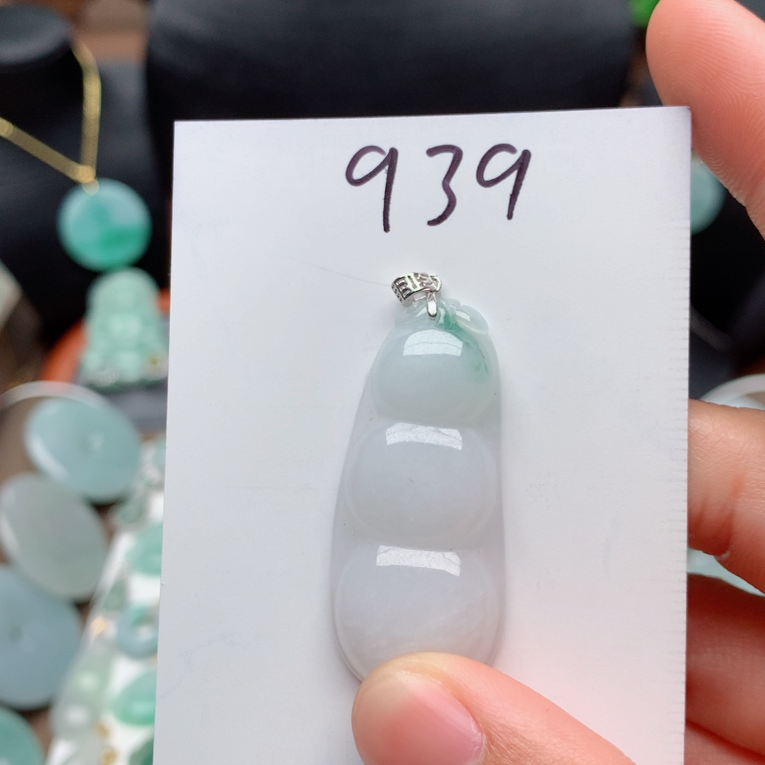 翡翠颈饰银S925镶嵌吊坠