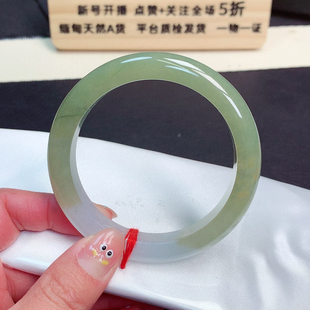 翡翠手镯未镶嵌166号