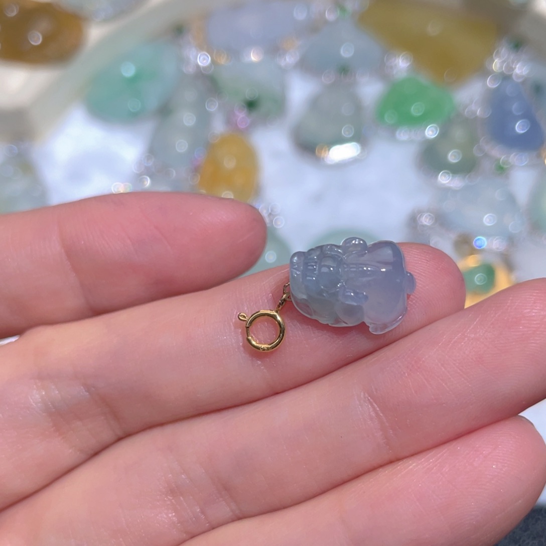 翡翠颈饰18K金镶嵌翡翠