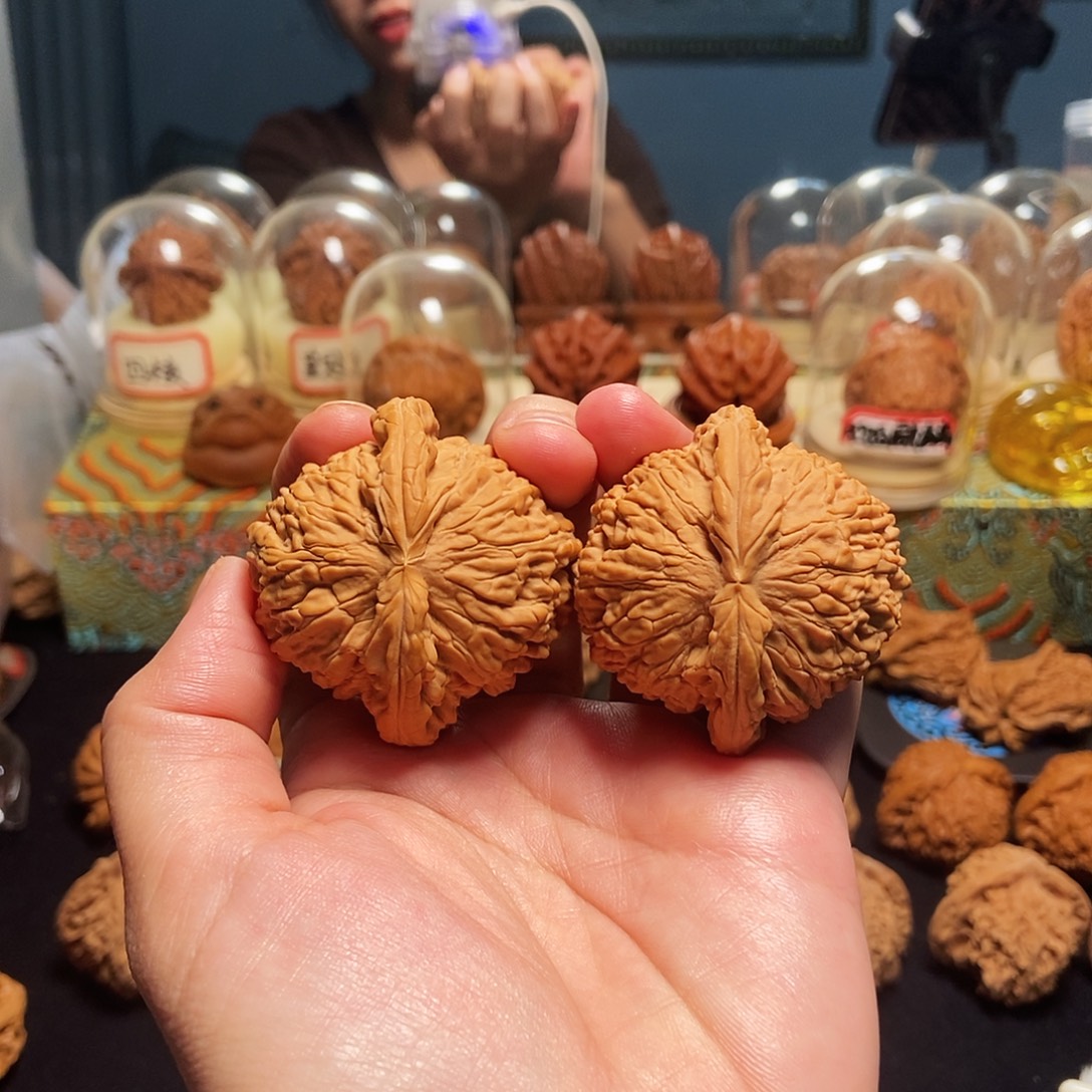 吊坠文玩核桃48闷白