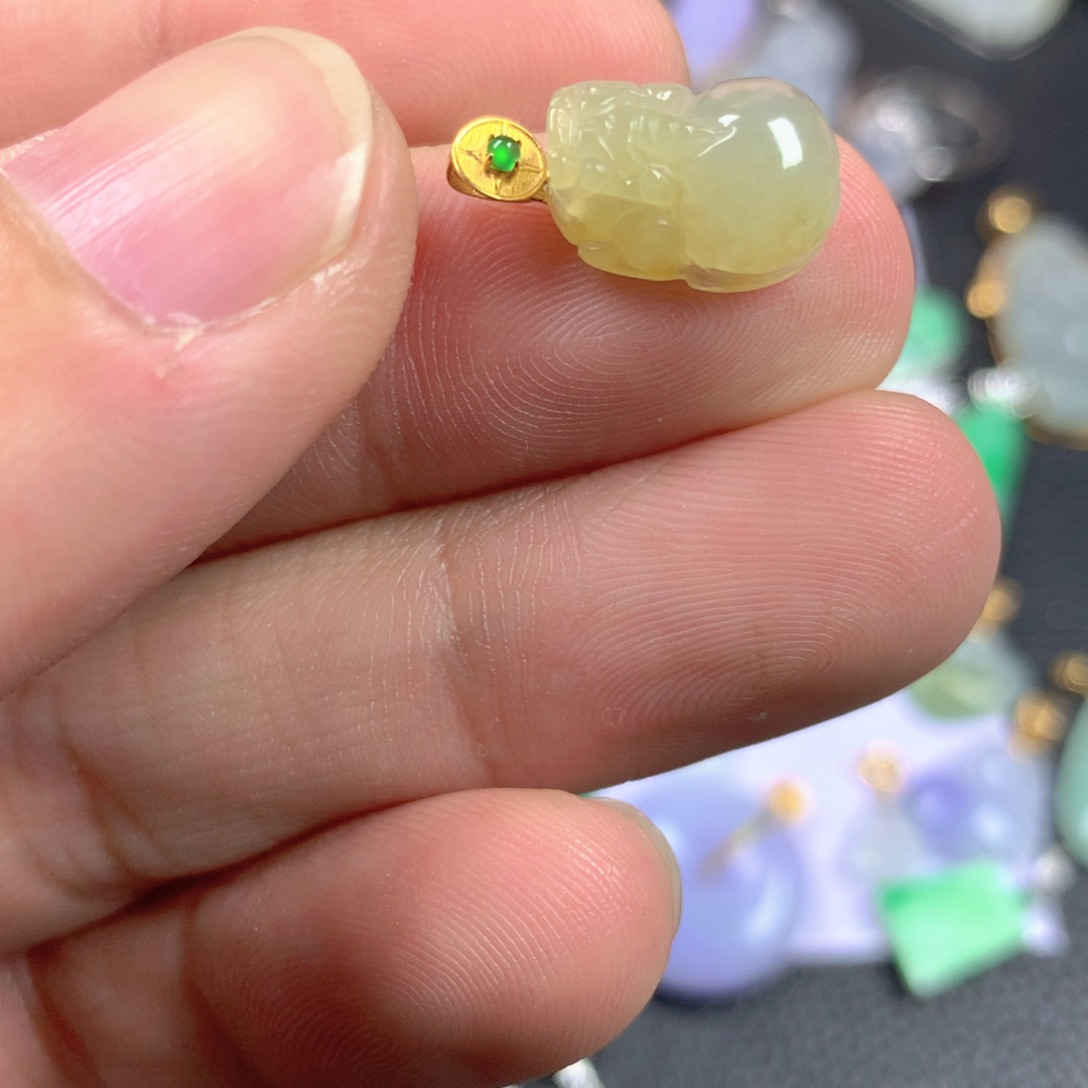 【闪购商品】翡翠18K金镶嵌颈饰翡翠