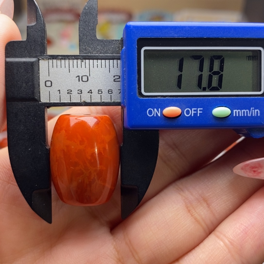 南红玛瑙配饰未镶嵌