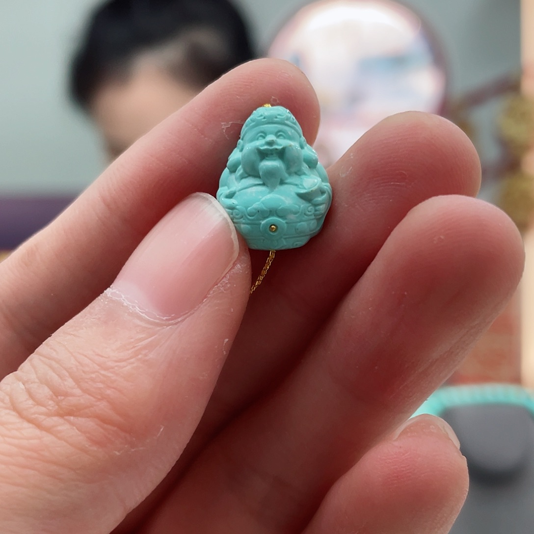 绿松石颈饰未镶嵌