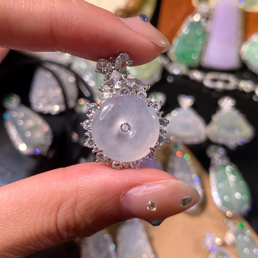 …***…翡翠银S925镶嵌颈饰