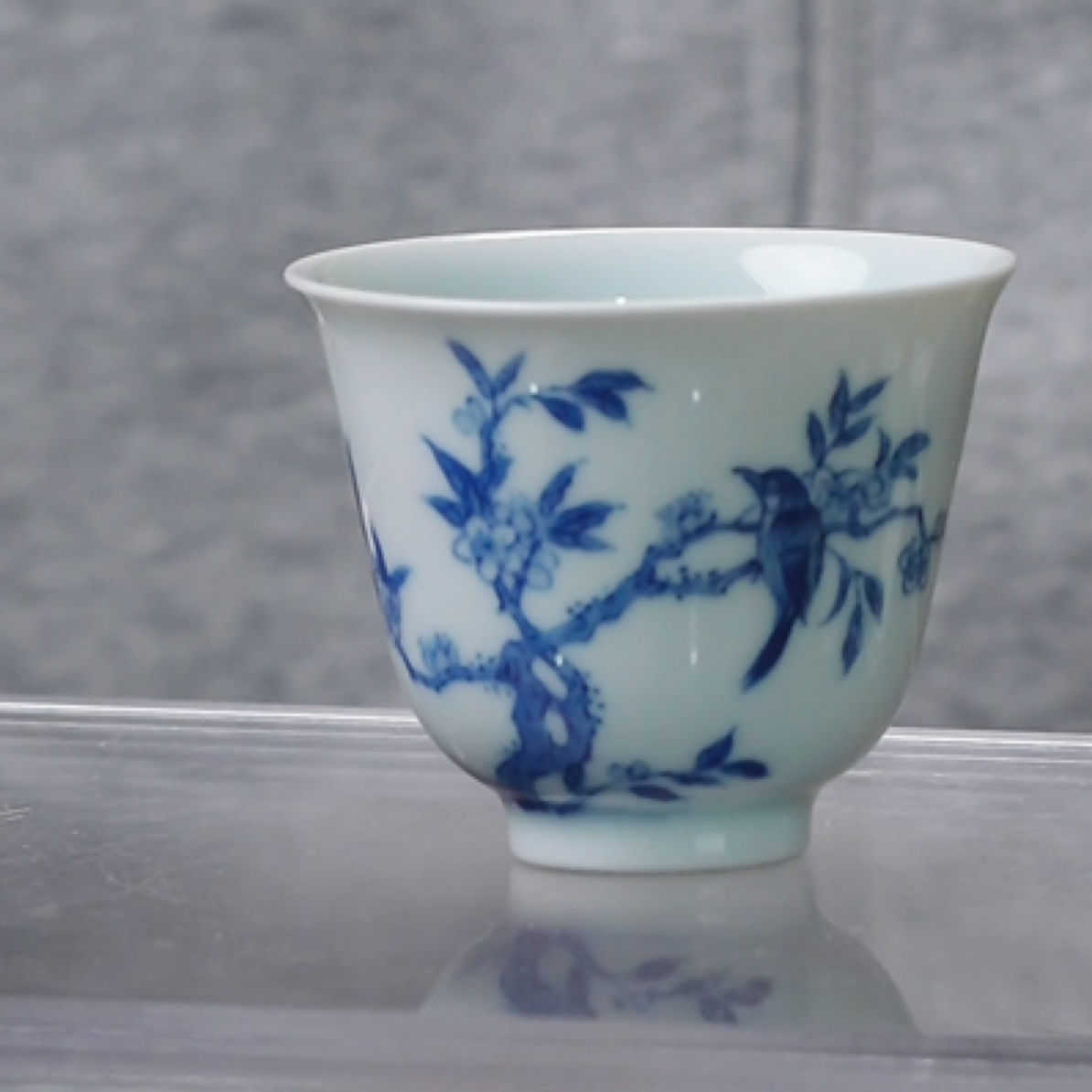 D青花花鸟纹铃铛杯