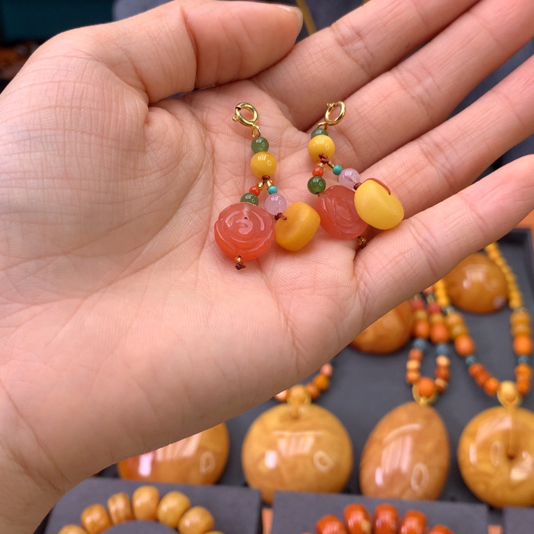 蜜蜡未镶嵌吊坠(不含链)多样性发一