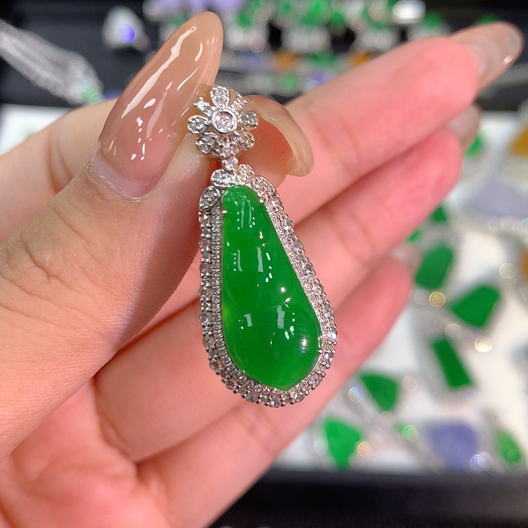 翡翠颈饰18K金镶嵌11111112