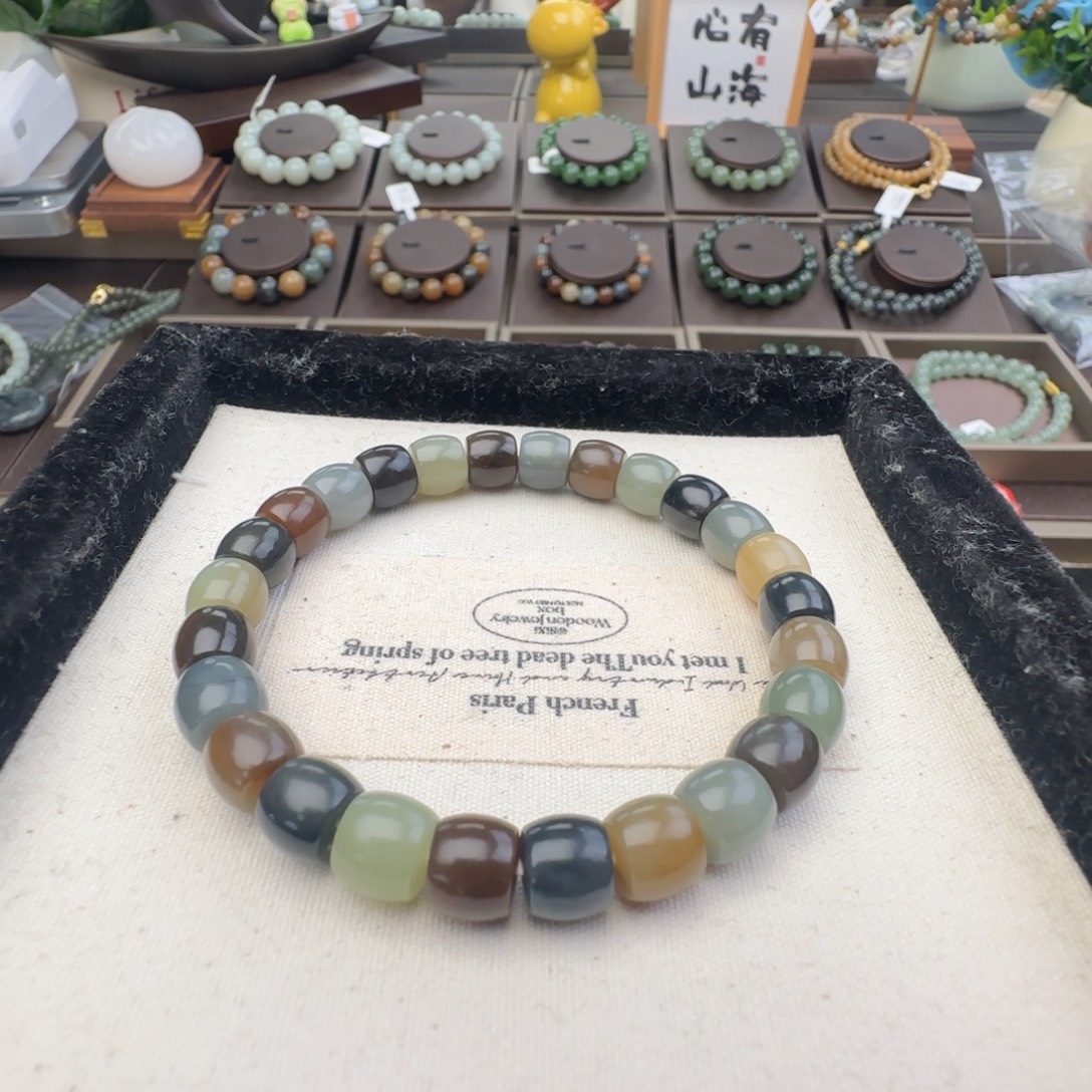 和田玉未镶嵌手链卡8直切楼兰，59