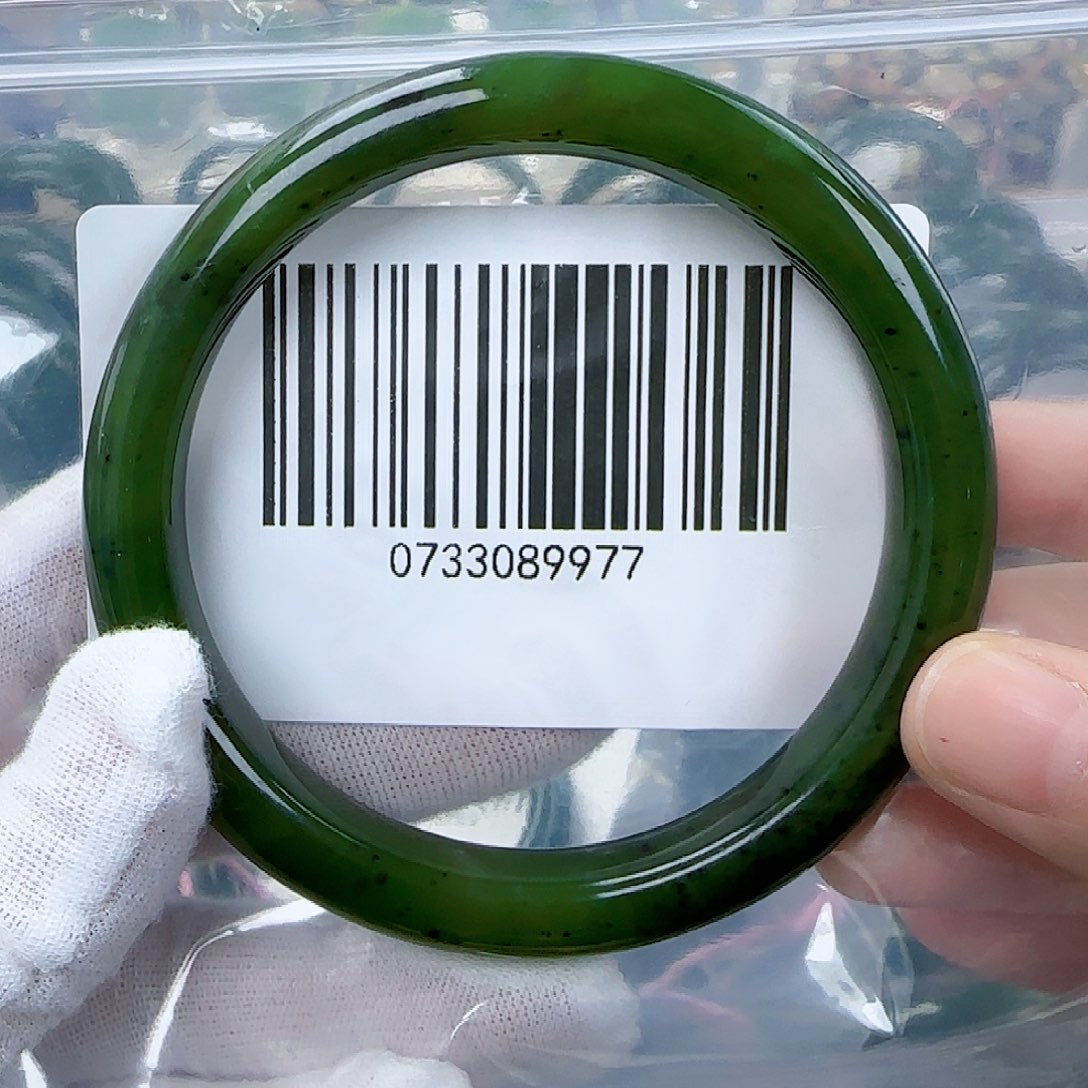 和田玉（碧玉）手镯未镶嵌朵*。65