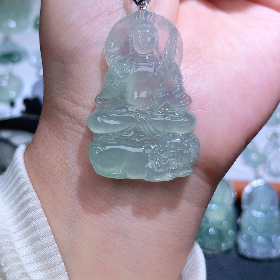 翡翠18K金镶嵌颈饰文殊