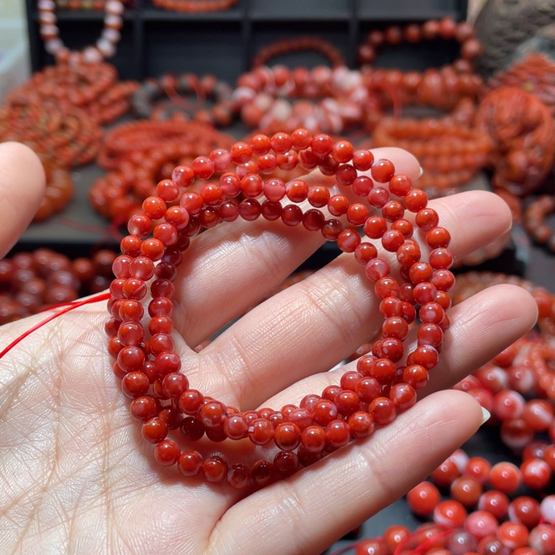 南红玛瑙手链未镶嵌