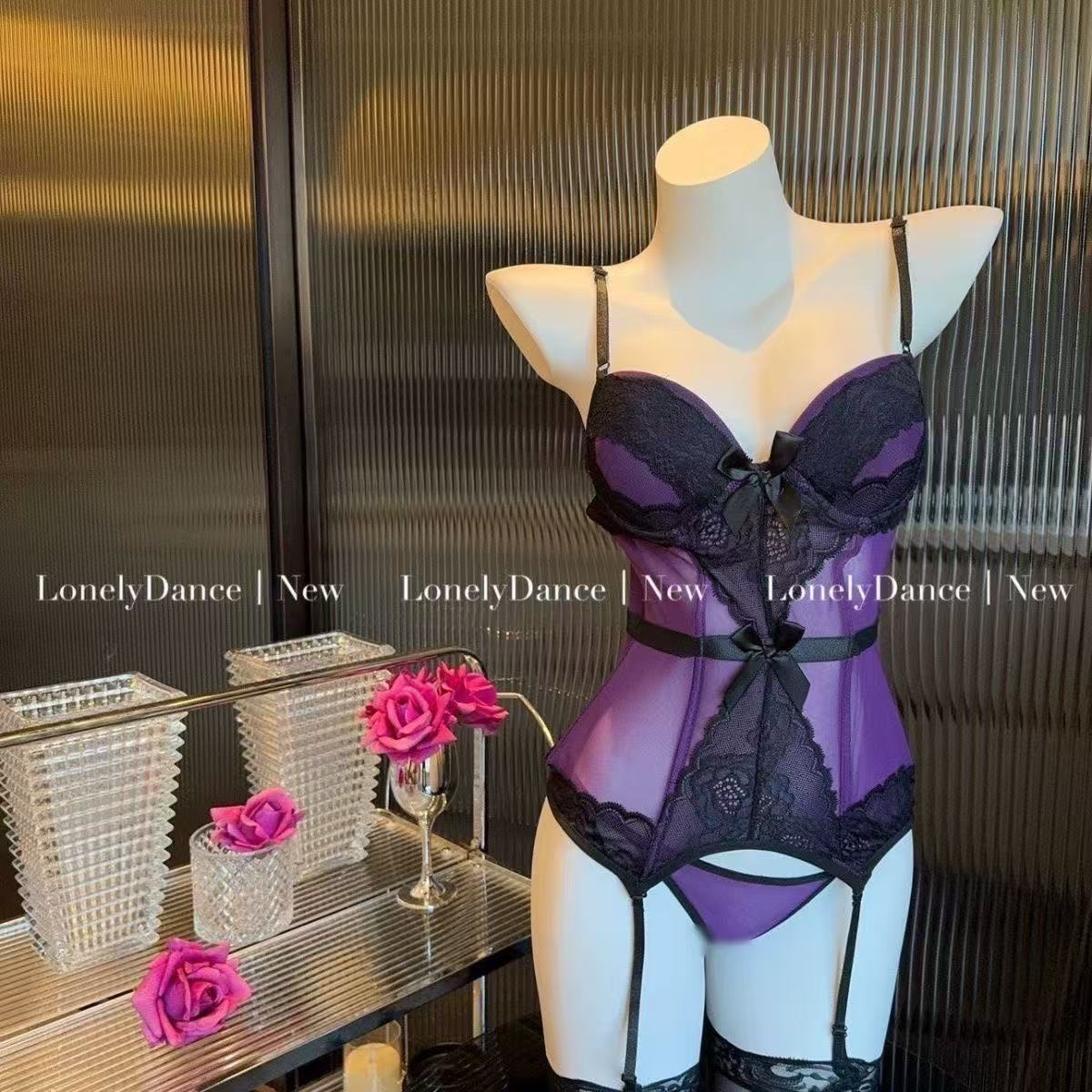 睡裙蕾丝胸垫聚拢睡衣高级感火辣