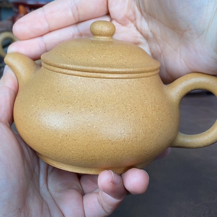 紫砂茶壶黄金段泥全手工潘壶