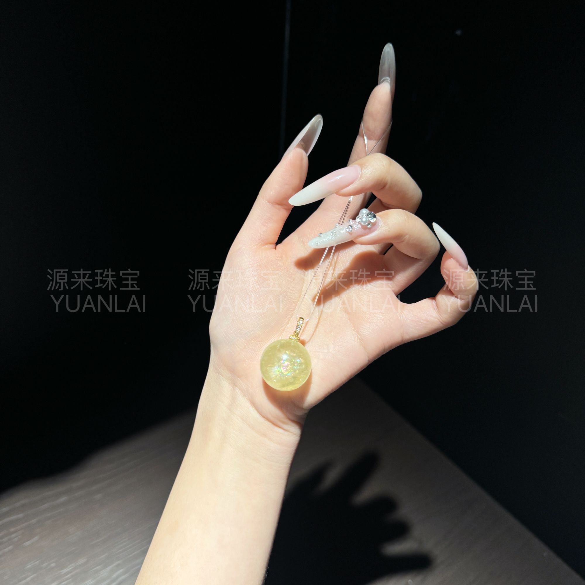 Y1*金璃幻露*天然黄阿赛水晶吊坠（多样性发其一）