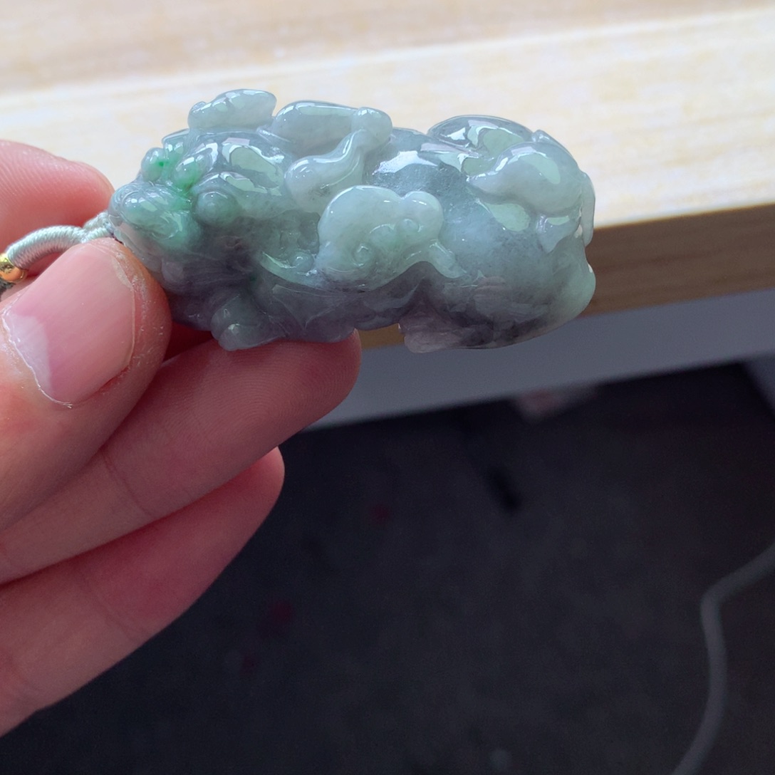 翡翠颈饰未镶嵌吊坠