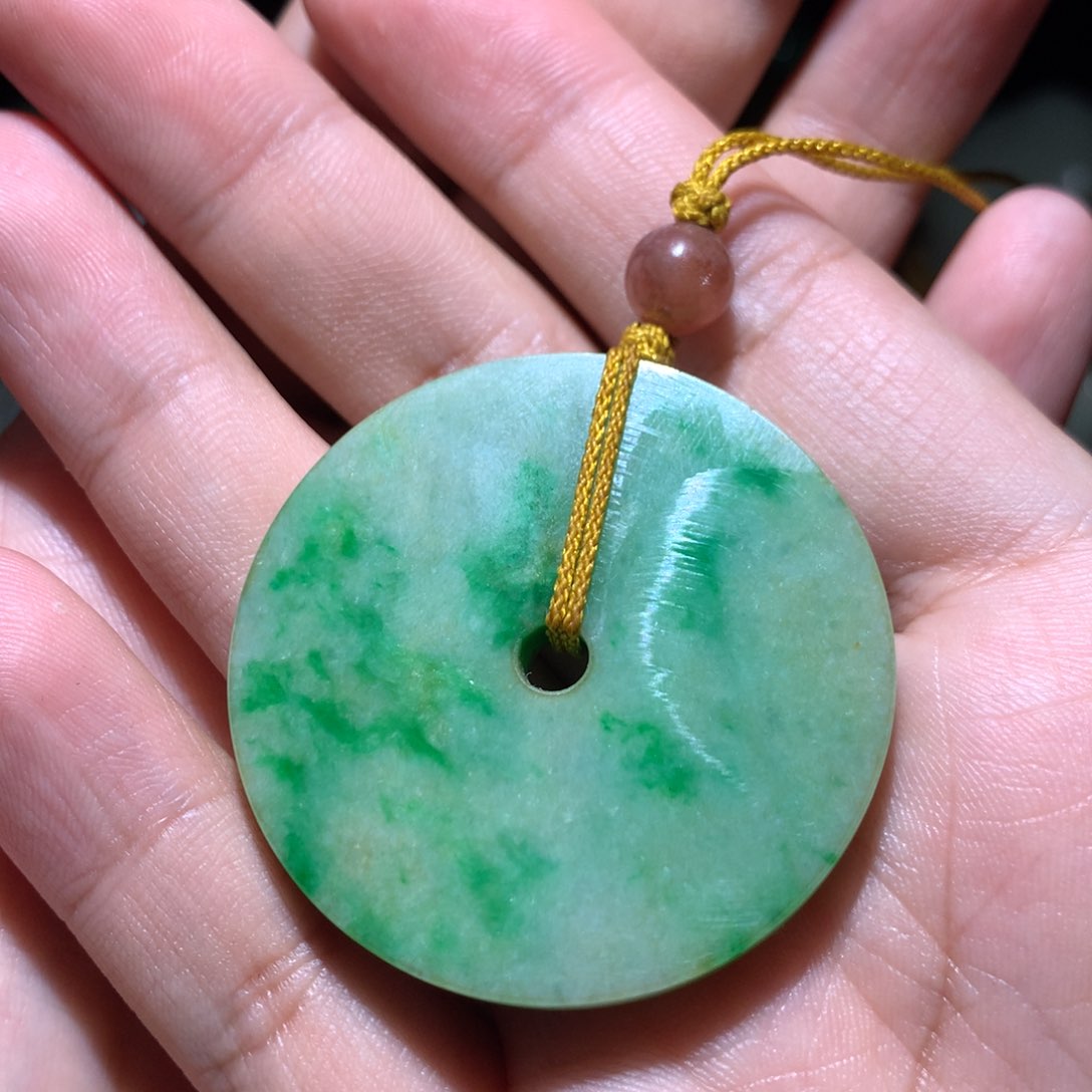 翡翠挂件未镶嵌瑞*