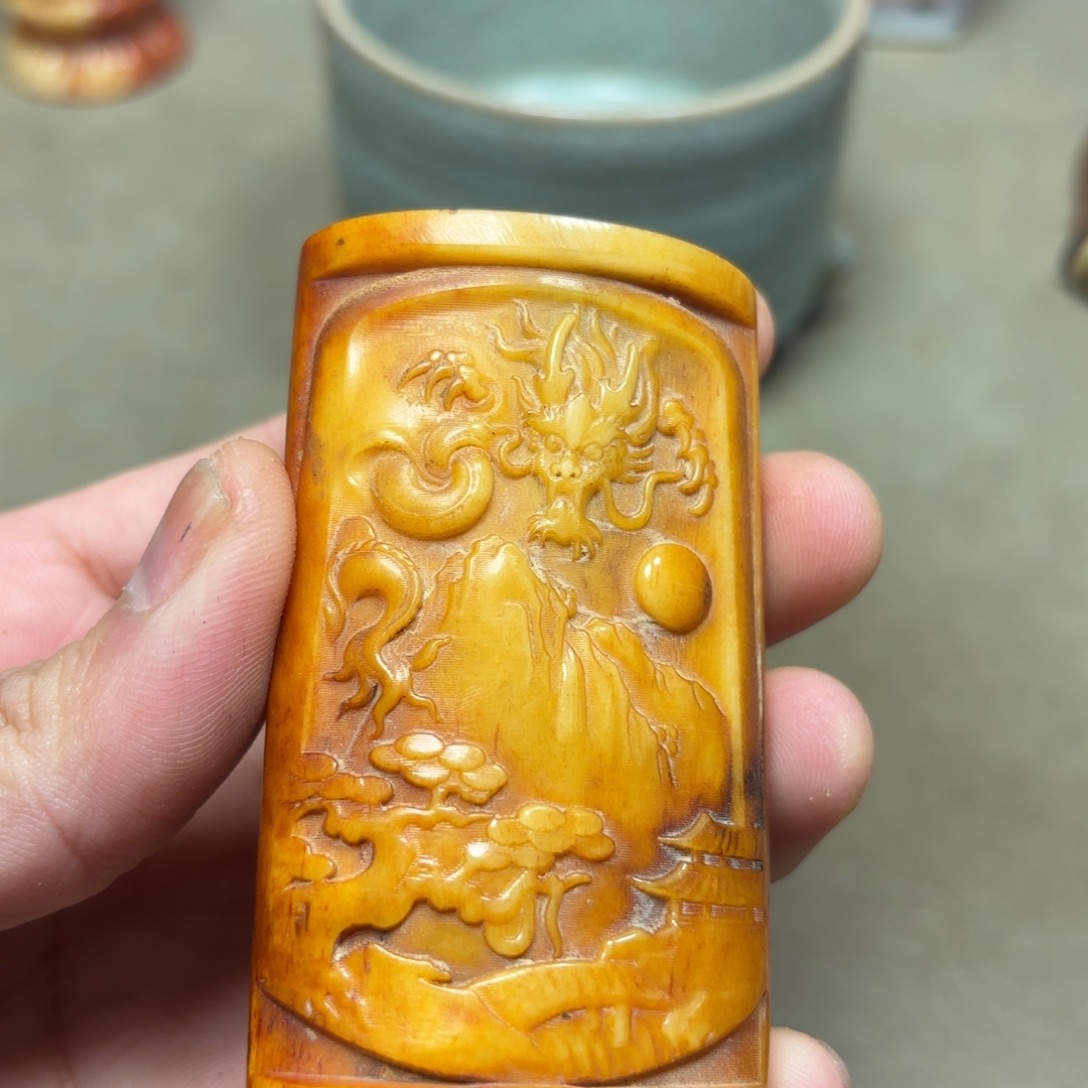 这个物件挺老气啊