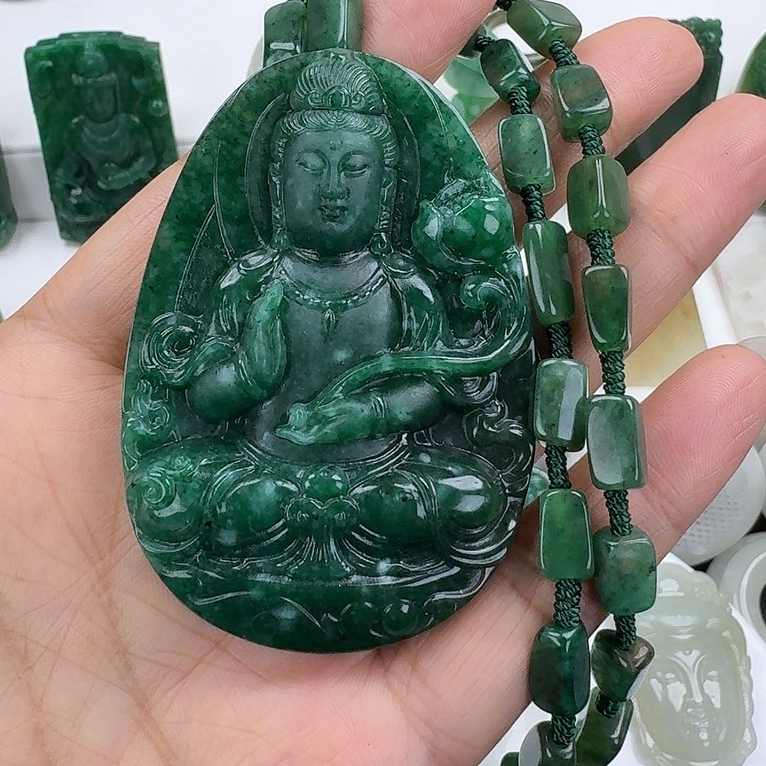 @***我独山玉未镶嵌颈饰