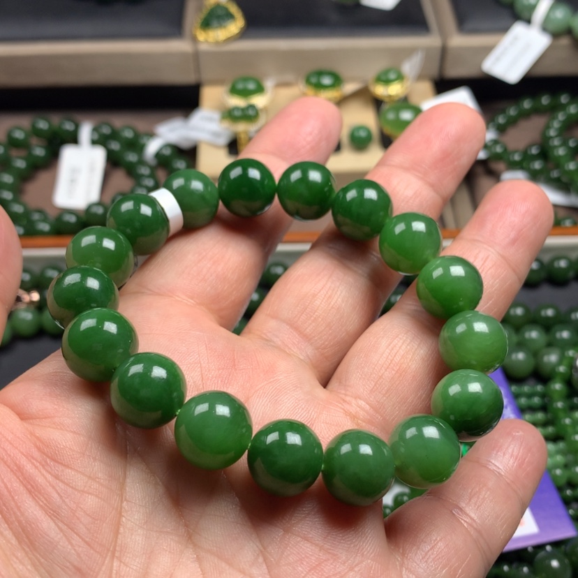 【闪购商品】和田玉（碧玉）手串未镶嵌人***漫12mm辣绿