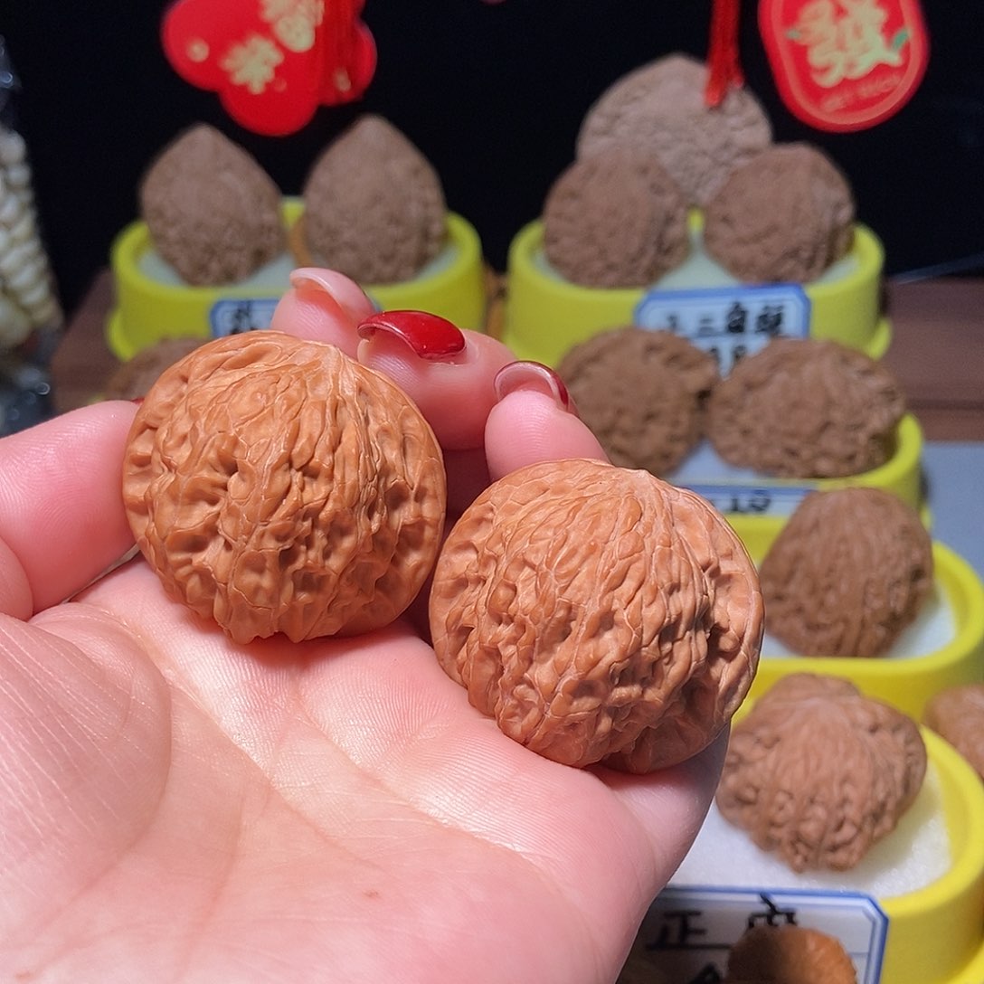 文玩核桃吊坠全品正磨