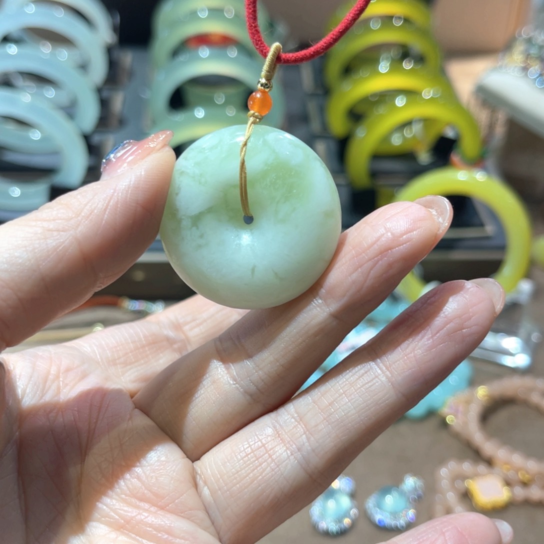 岫玉手镯未镶嵌手镯