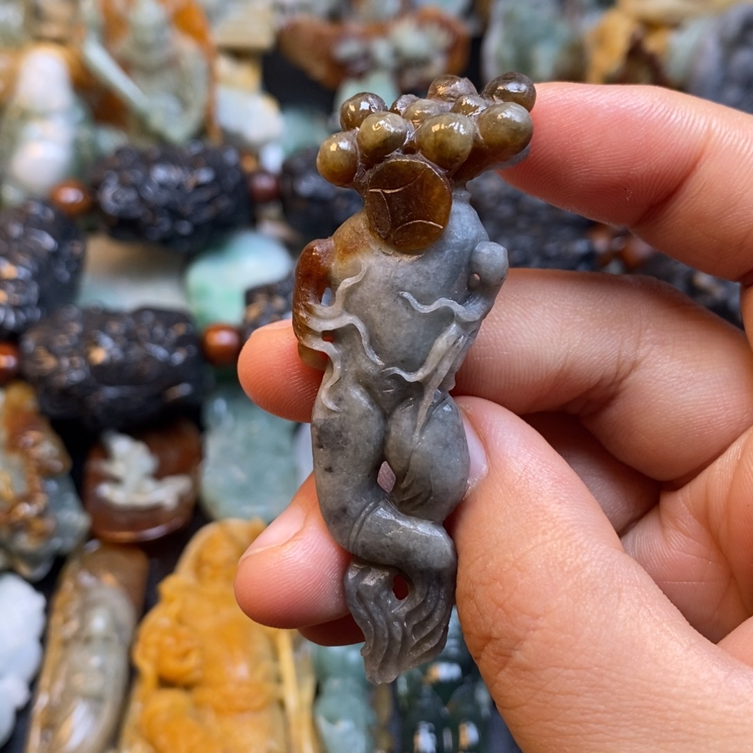 定制翡翠未镶嵌特色13