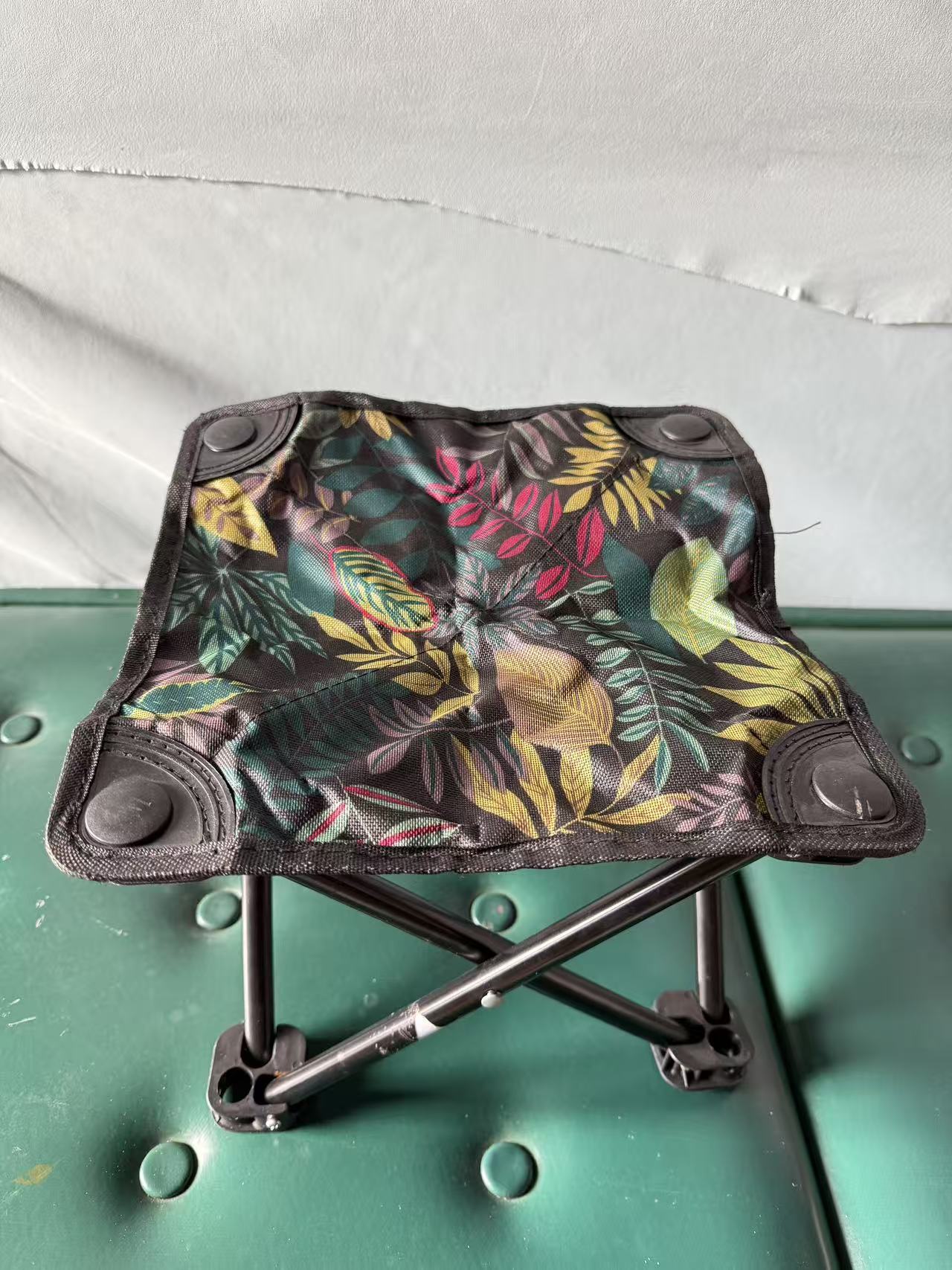 便携折叠小马扎户外野营钓鱼家用美术写生靠背椅