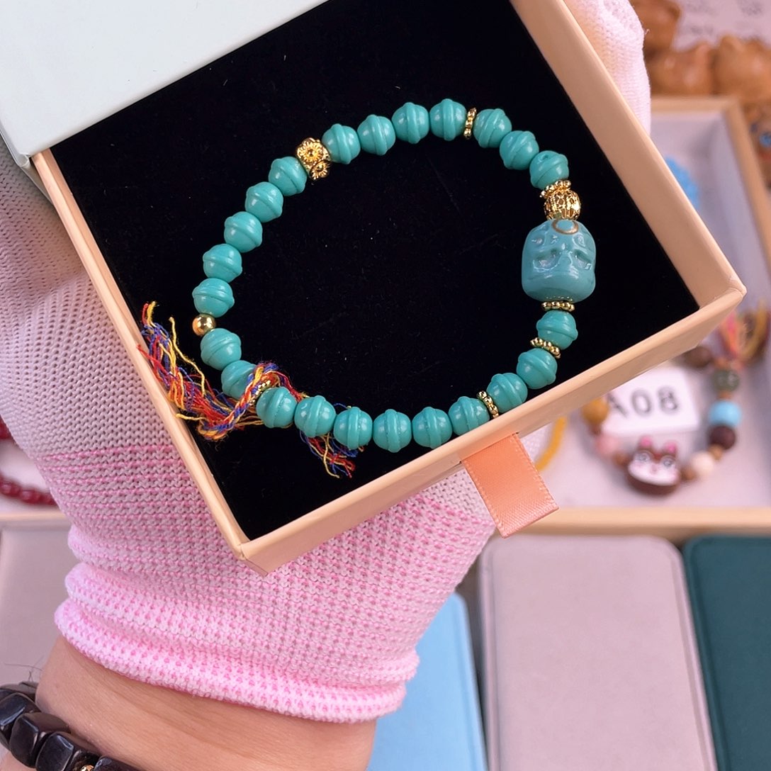 针钠钙石手饰合金