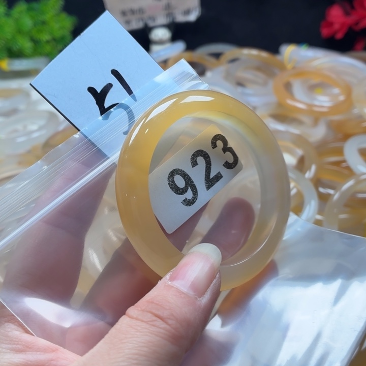 玛瑙/玉髓未镶嵌手镯