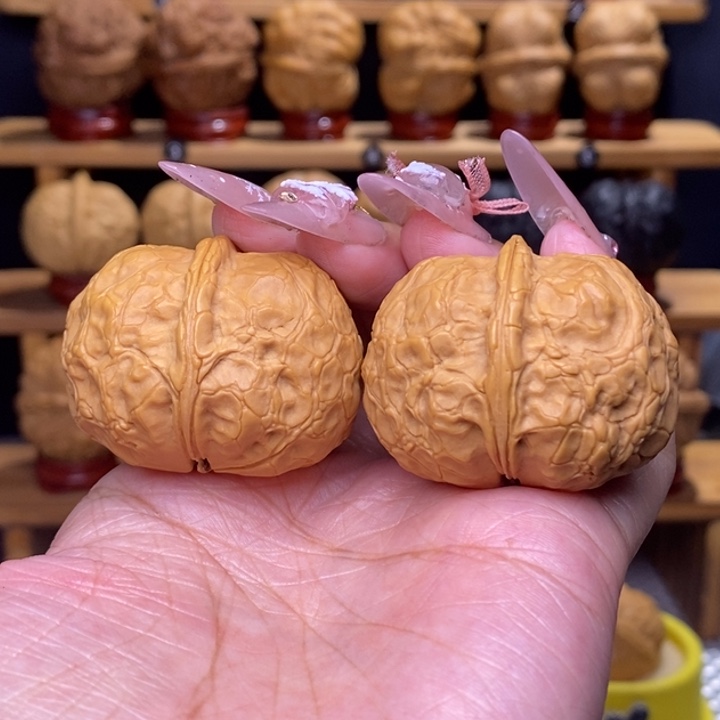 長***路文玩核桃把件鲲鹏元宝3号41尺