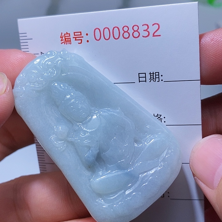 翡翠颈饰未镶嵌一