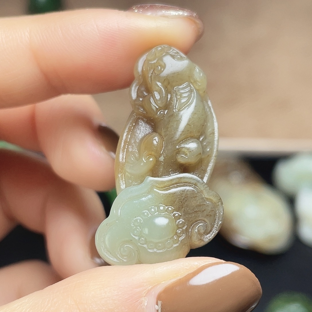 和田玉未镶嵌挂件