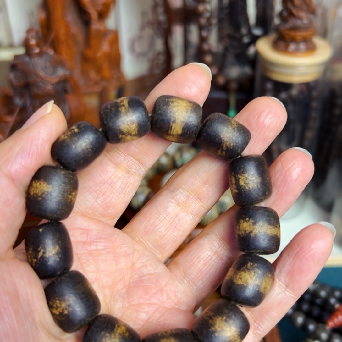 阴沉木年货节福利活动把件摆件手串文玩