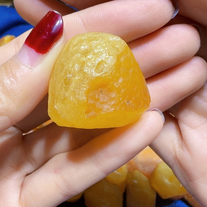 定制琥珀未镶嵌蜜蜡
