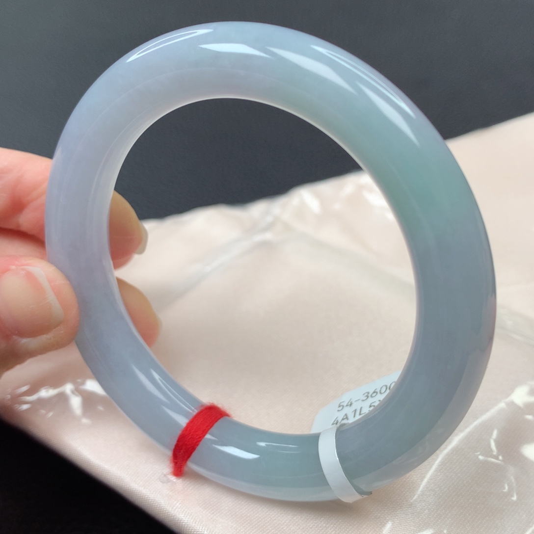 【闪购商品】翡翠手镯未镶嵌68号圆条