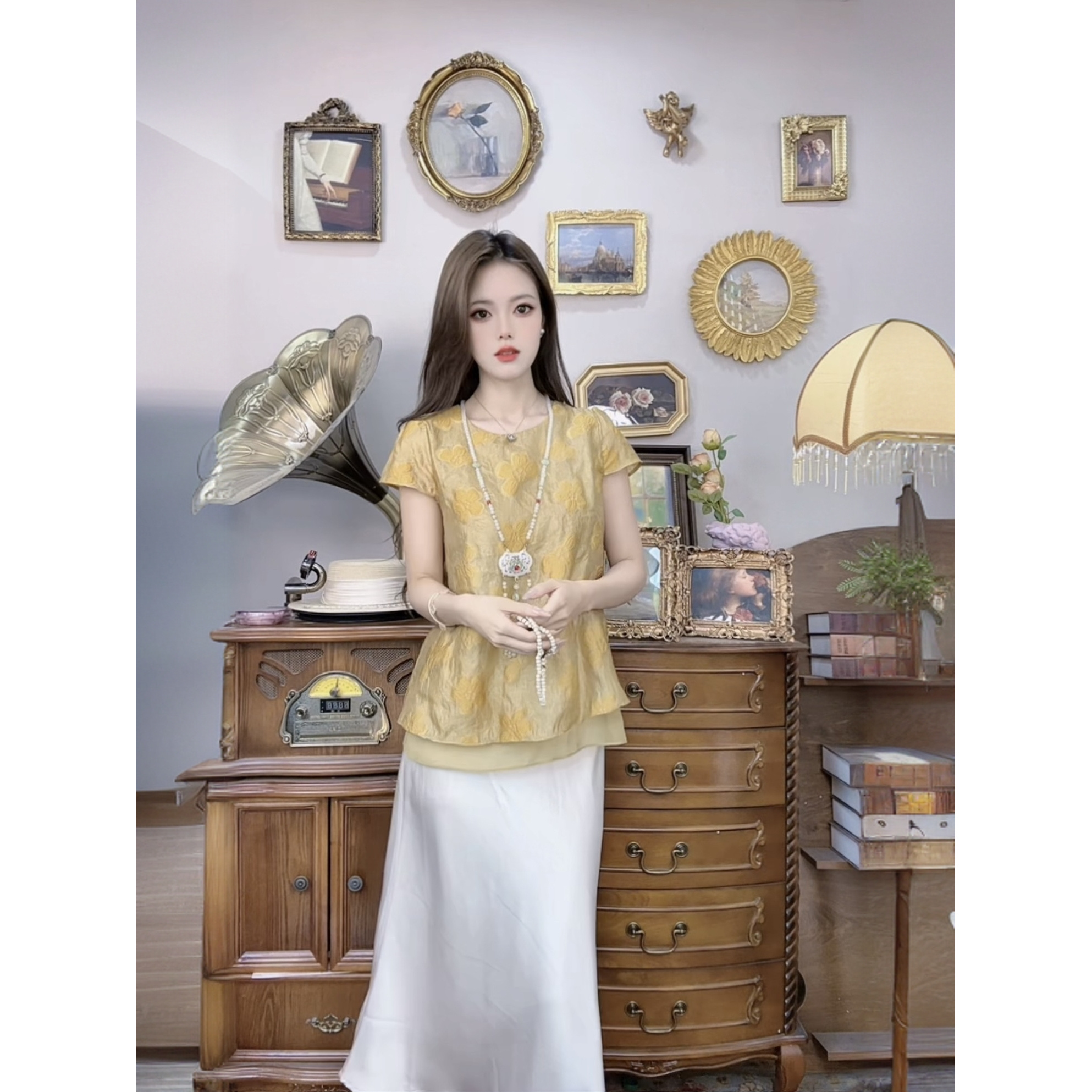 【630】2025新款夏季宽松设计感复古黄色圆领刺绣假两件上衣衬衫女