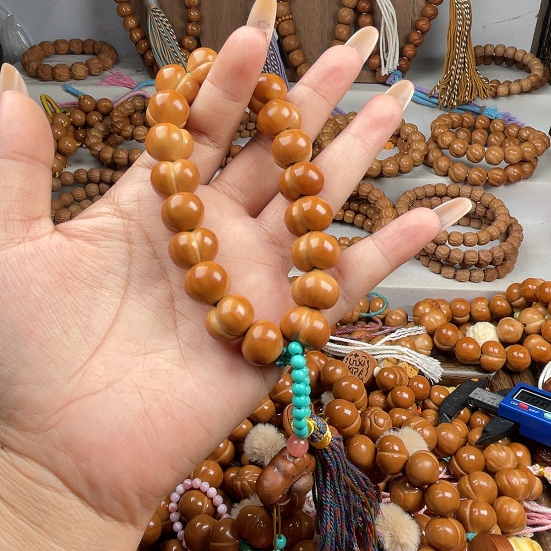 手串猴头核桃14+手捻微瑕