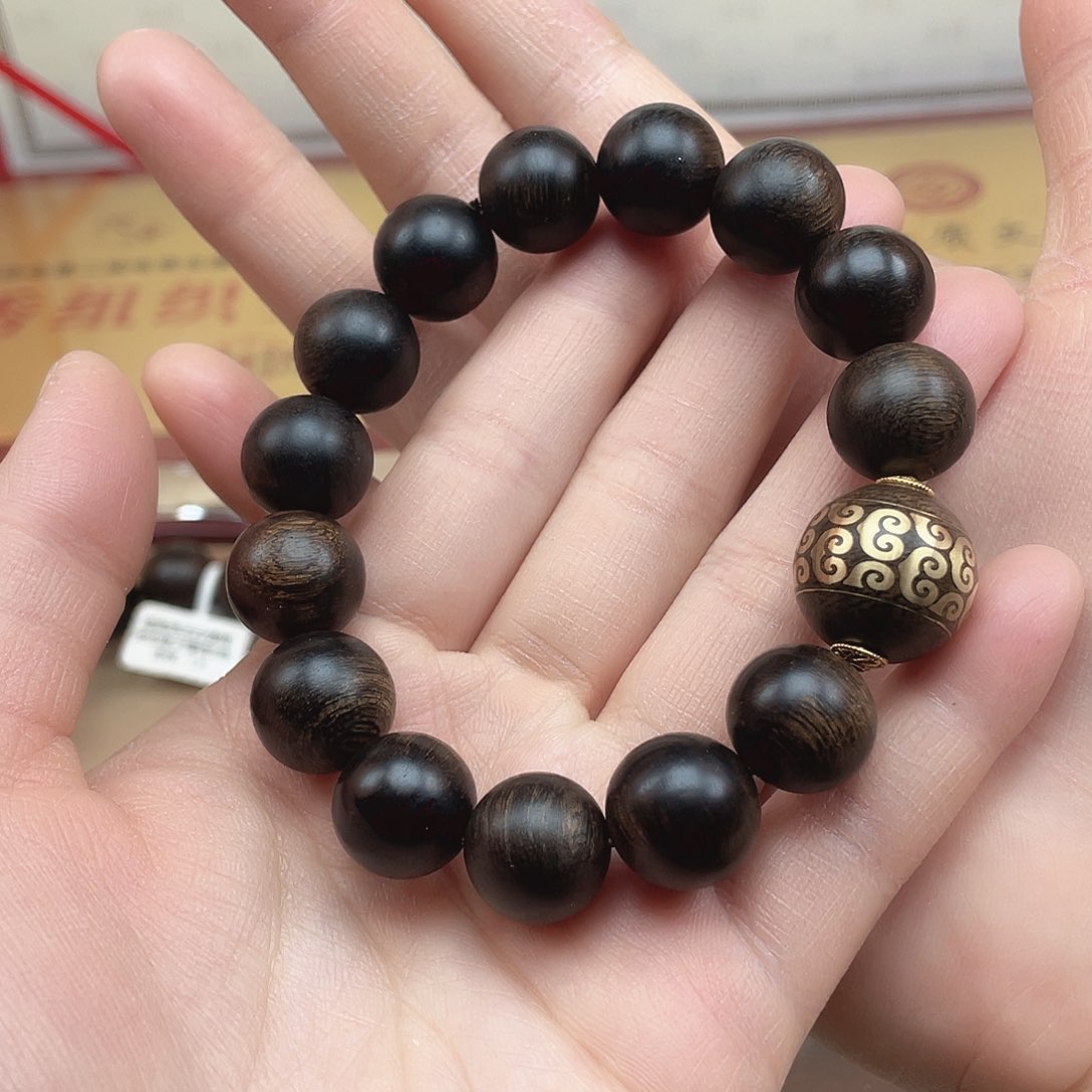 沉香手串舍***?越南芽庄白棋雷击缨子瘤疤